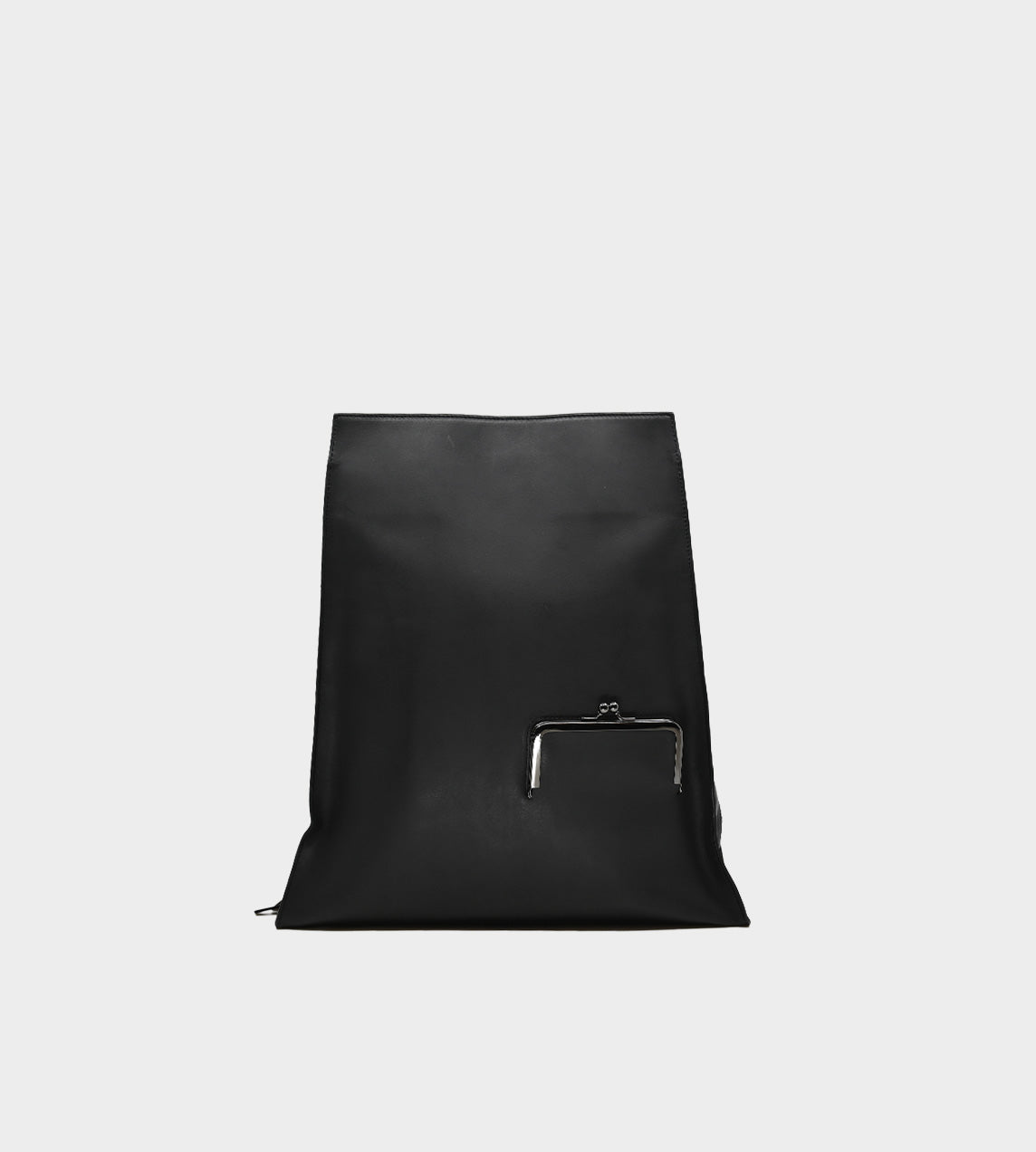 Clasp-PK Sling Bag Blk