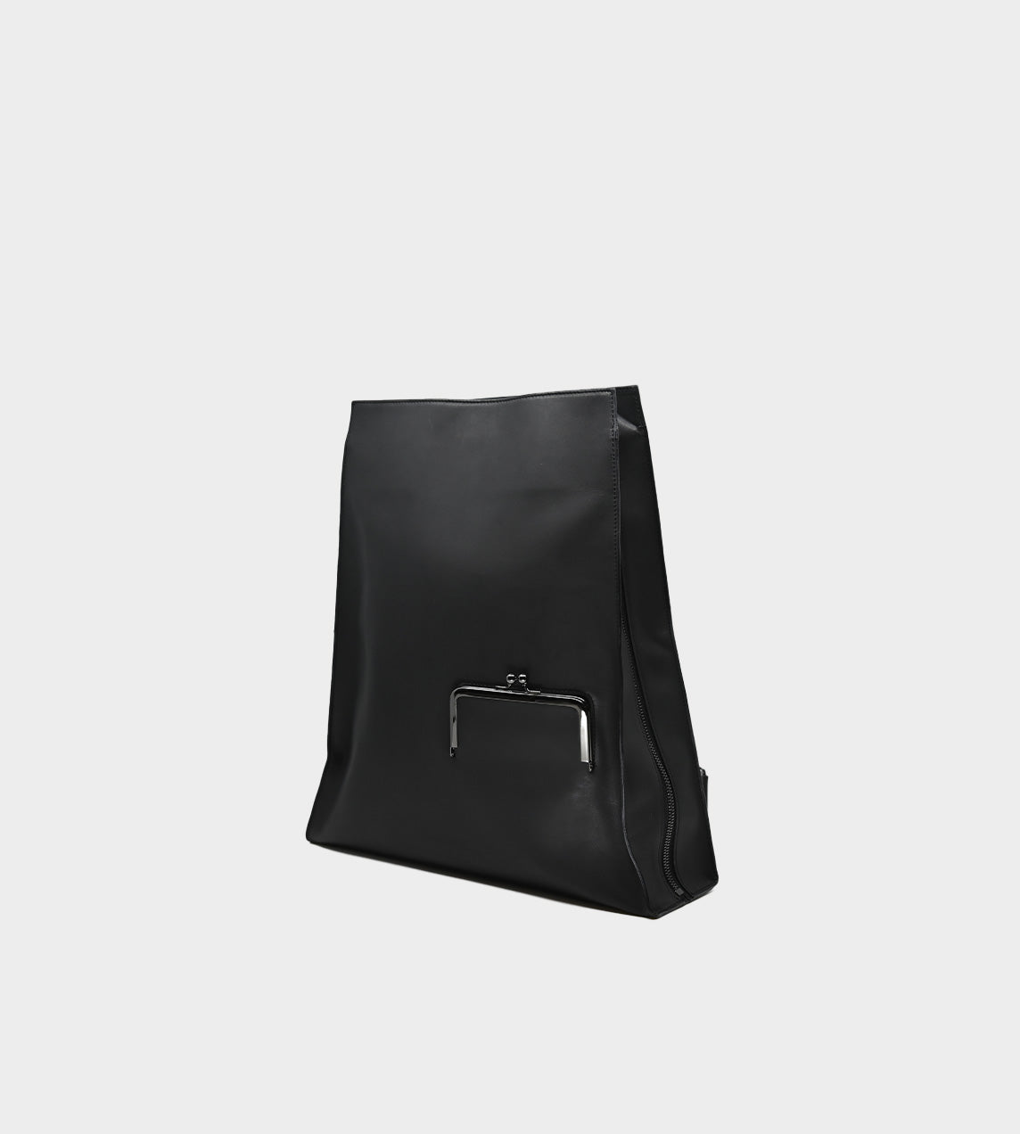 Clasp-PK Sling Bag Blk