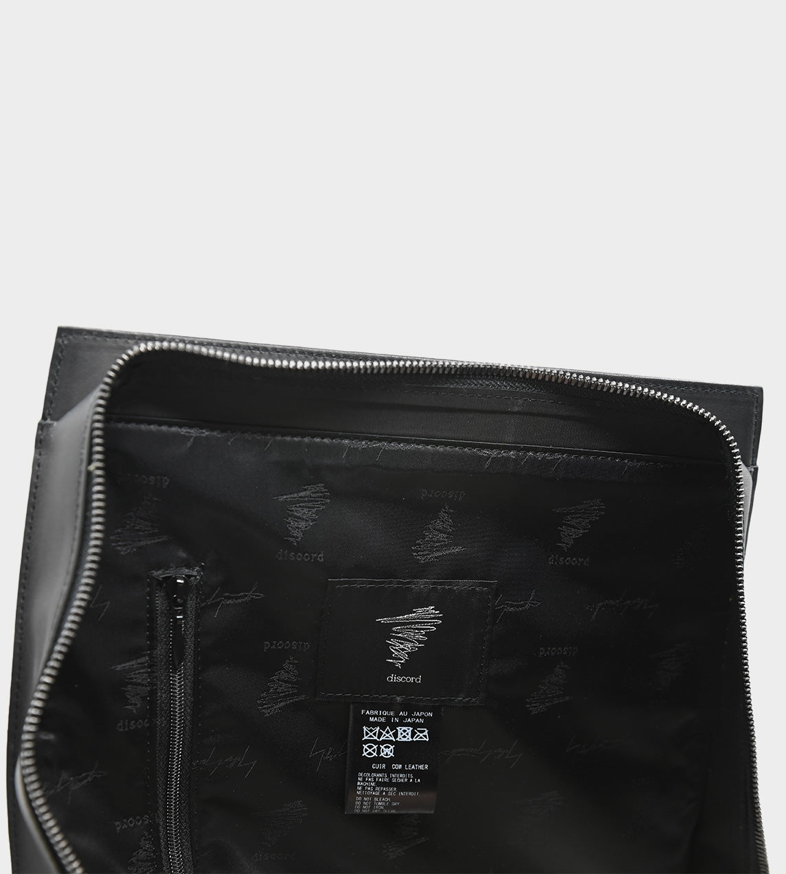 Clasp-PK Sling Bag Blk