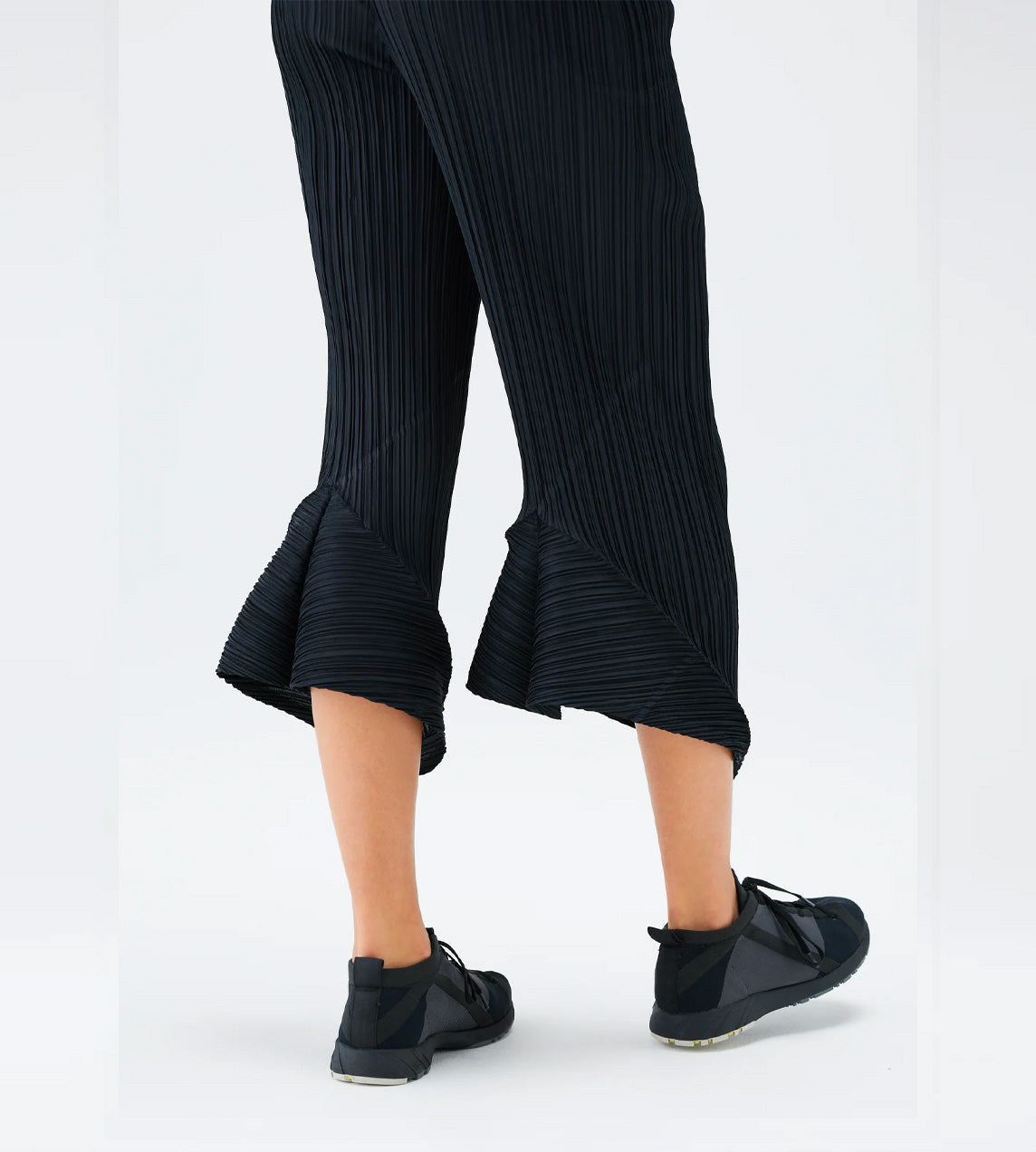 PLEATS PLEASE ISSEY MIYAKE - Thicker Pleated Flared Hem Pants Black